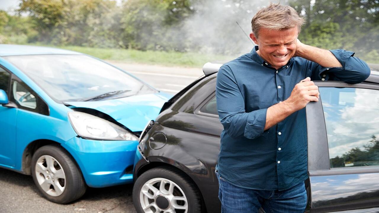 A Man Got Hurt After the Car Accident