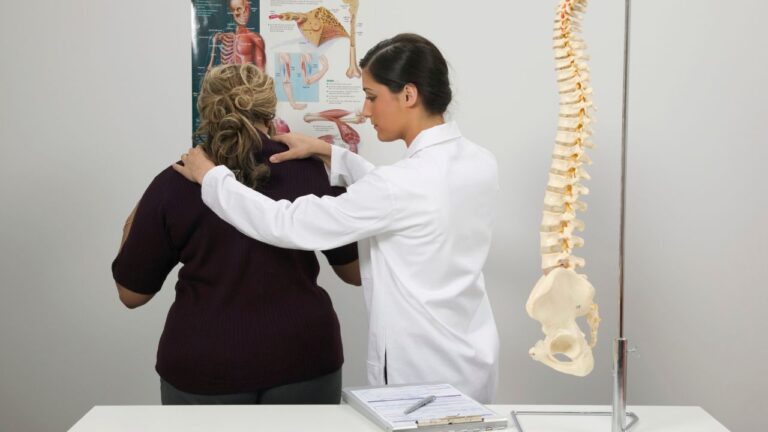 How Much Does a Chiropractor Cost?