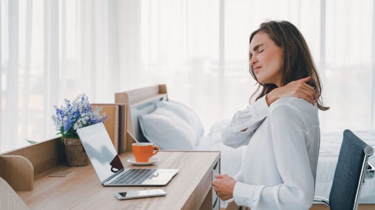 What Causes Neck Pain on the Left Side